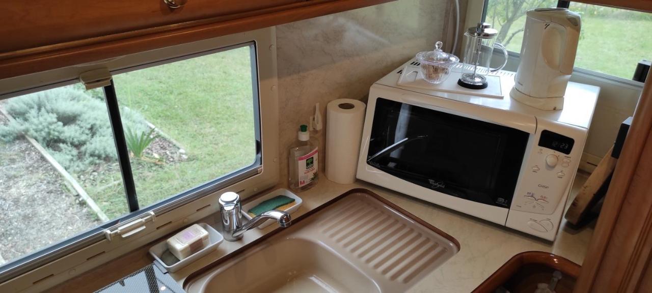 Charmant Camping-Car A La Campagne Labessiere-Candeil Exterior photo
