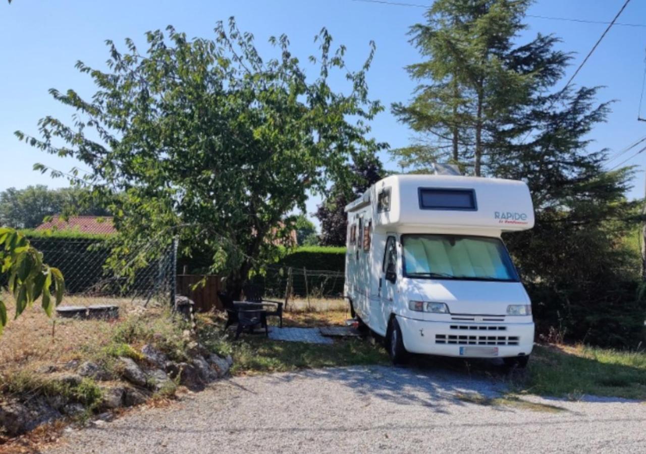 Charmant Camping-Car A La Campagne Labessiere-Candeil Exterior photo